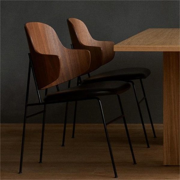 The 811 Bentwood Chair