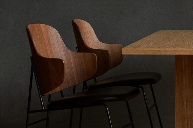 The 811 Bentwood Chair