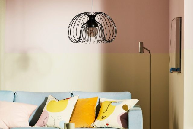 Flamingo Floor Lamp: Adding a Touch of Elegance and Playfulness to Your Home Décor
