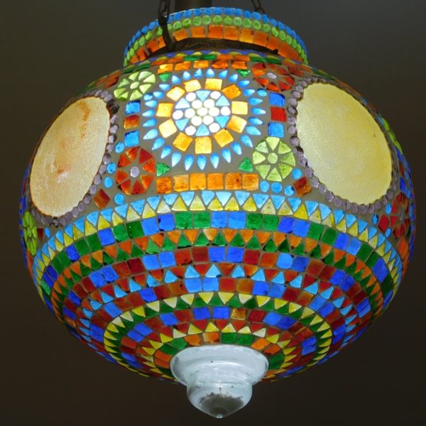 Enamel Hot Air Balloon Wall Lamp: A Whimsical Lighting Option