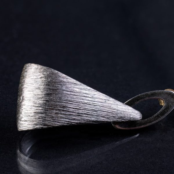 Enhance Your Living Room with a Woven Floor Lamp