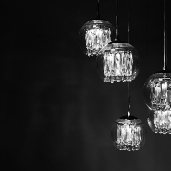Timeless Elegance: Hotel Vintage Chandelier